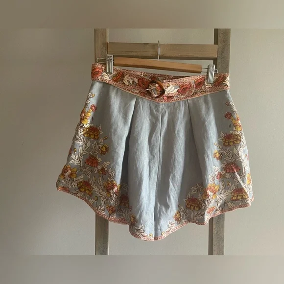Andie Tuck Short in Dusty Blue Floral
ZIMMERMANN
Color: Dusty Blue Floral - Picture 5 of 12